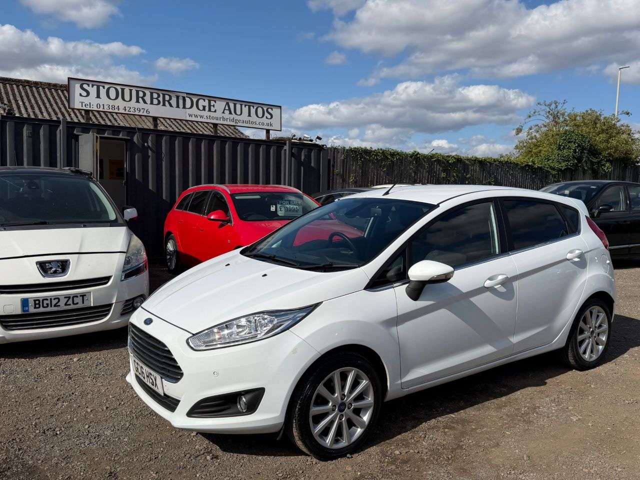 A 2016 FORD FIESTA 1.0T EcoBoost Titanium Hatchback 5dr Petrol Manual Euro 6 (s/s) (100 ps) A 2016 FORD FIESTA 1.0T EcoBoost Titanium Hatchback 5dr Petrol Manual Euro 6 (s/s) (100 ps)