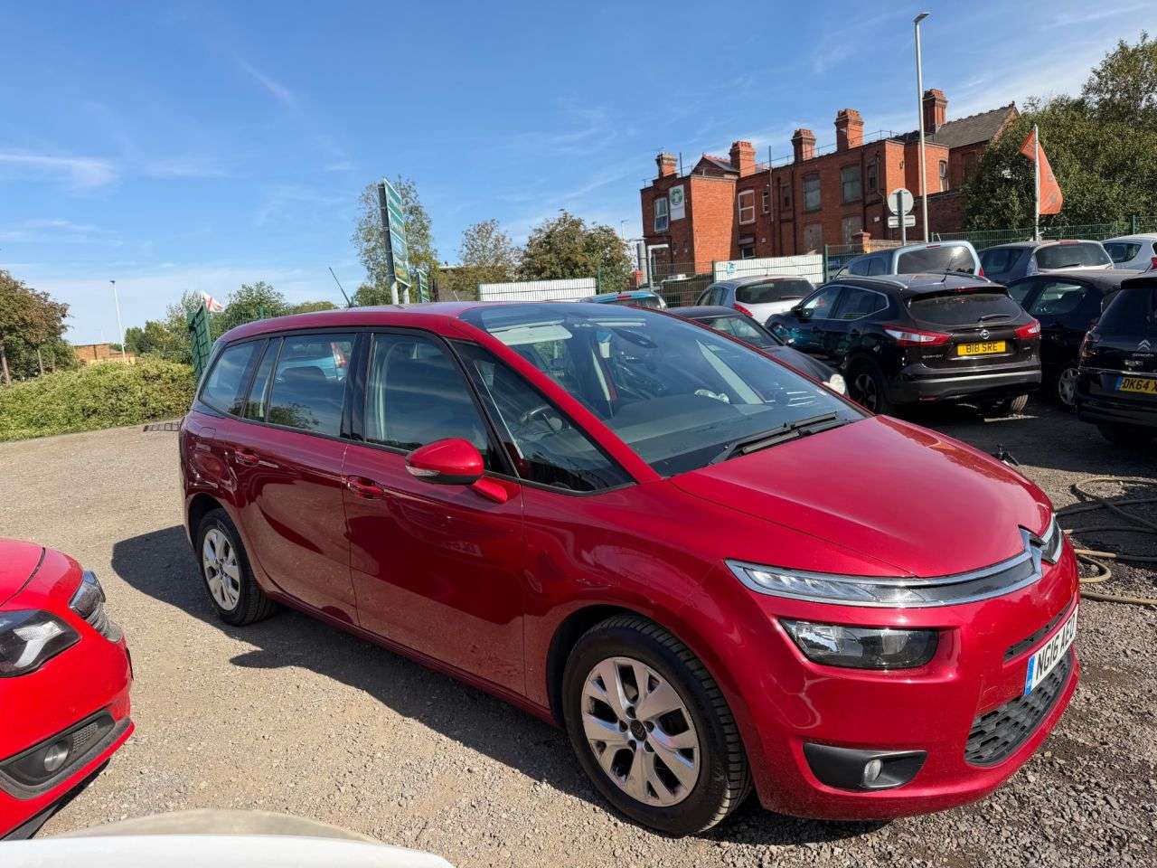 A 2016 CITROEN GRAND C4 PICASSO 1.6 BlueHDi VTR+ MPV 5dr Diesel EAT6 Euro 6 (s/s) (120 ps) A 2016 CITROEN GRAND C4 PICASSO 1.6 BlueHDi VTR+ MPV 5dr Diesel EAT6 Euro 6 (s/s) (120 ps)
