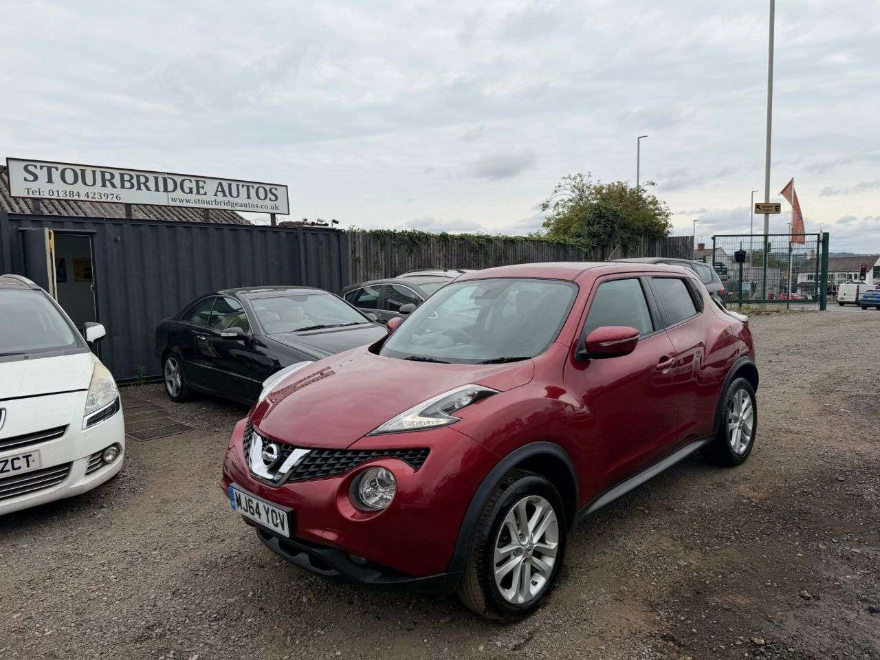 A 2014 NISSAN JUKE 1.5 dCi 8v Acenta SUV 5dr Diesel Manual Euro 5 (s/s) (110 ps) A 2014 NISSAN JUKE 1.5 dCi 8v Acenta SUV 5dr Diesel Manual Euro 5 (s/s) (110 ps)
