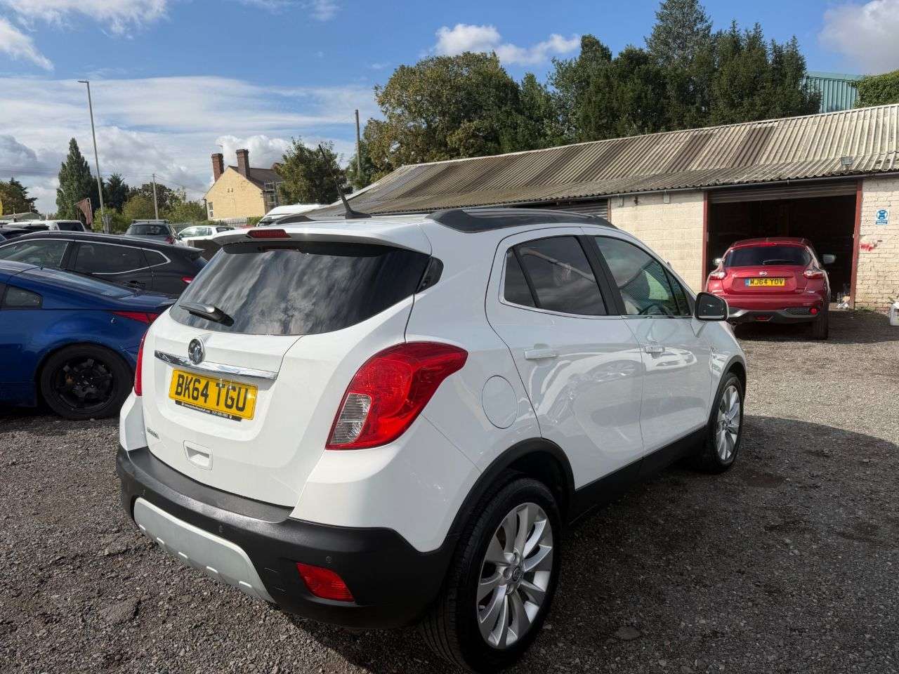 A 2014 VAUXHALL MOKKA 1.6 SE SUV 5dr Petrol Manual 2WD Euro 5 (s/s) (115 ps) A 2014 VAUXHALL MOKKA 1.6 SE SUV 5dr Petrol Manual 2WD Euro 5 (s/s) (115 ps)