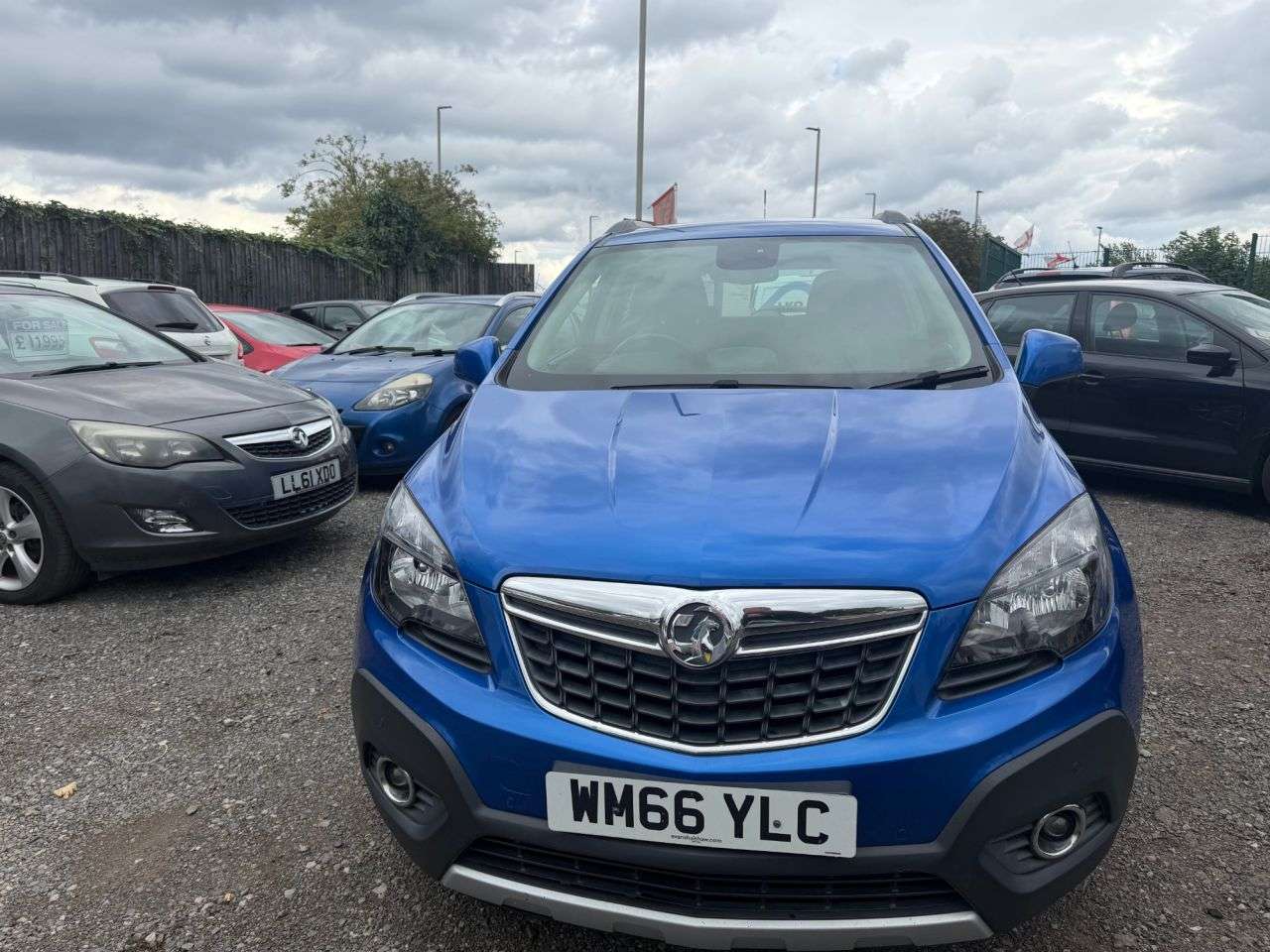 A 2017 VAUXHALL MOKKA 1.6i Tech Line SUV 5dr Petrol Manual 2WD Euro 6 (s/s) (115 ps) ** 3 Month W A 2017 VAUXHALL MOKKA 1.6i Tech Line SUV 5dr Petrol Manual 2WD Euro 6 (s/s) (115 ps) ** 3 Month W