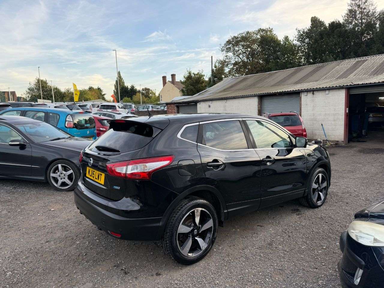 A 2015 NISSAN QASHQAI 1.5 dCi n-tec SUV 5dr Diesel Manual 2WD Euro 5 (s/s) (110 ps) ** 3 Month Wa A 2015 NISSAN QASHQAI 1.5 dCi n-tec SUV 5dr Diesel Manual 2WD Euro 5 (s/s) (110 ps) ** 3 Month Wa