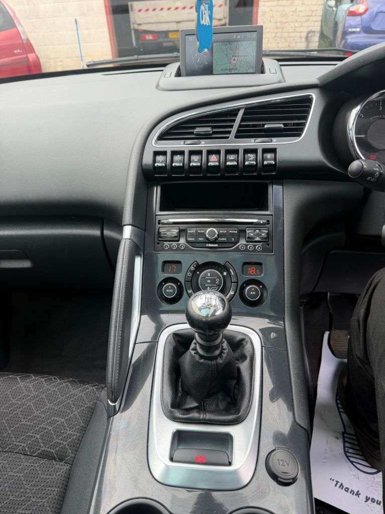2014 PEUGEOT 3008 2014 PEUGEOT 3008