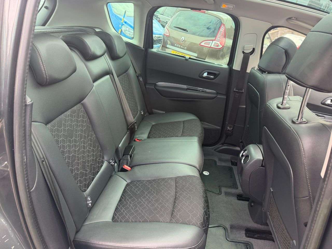 2014 PEUGEOT 3008 2014 PEUGEOT 3008