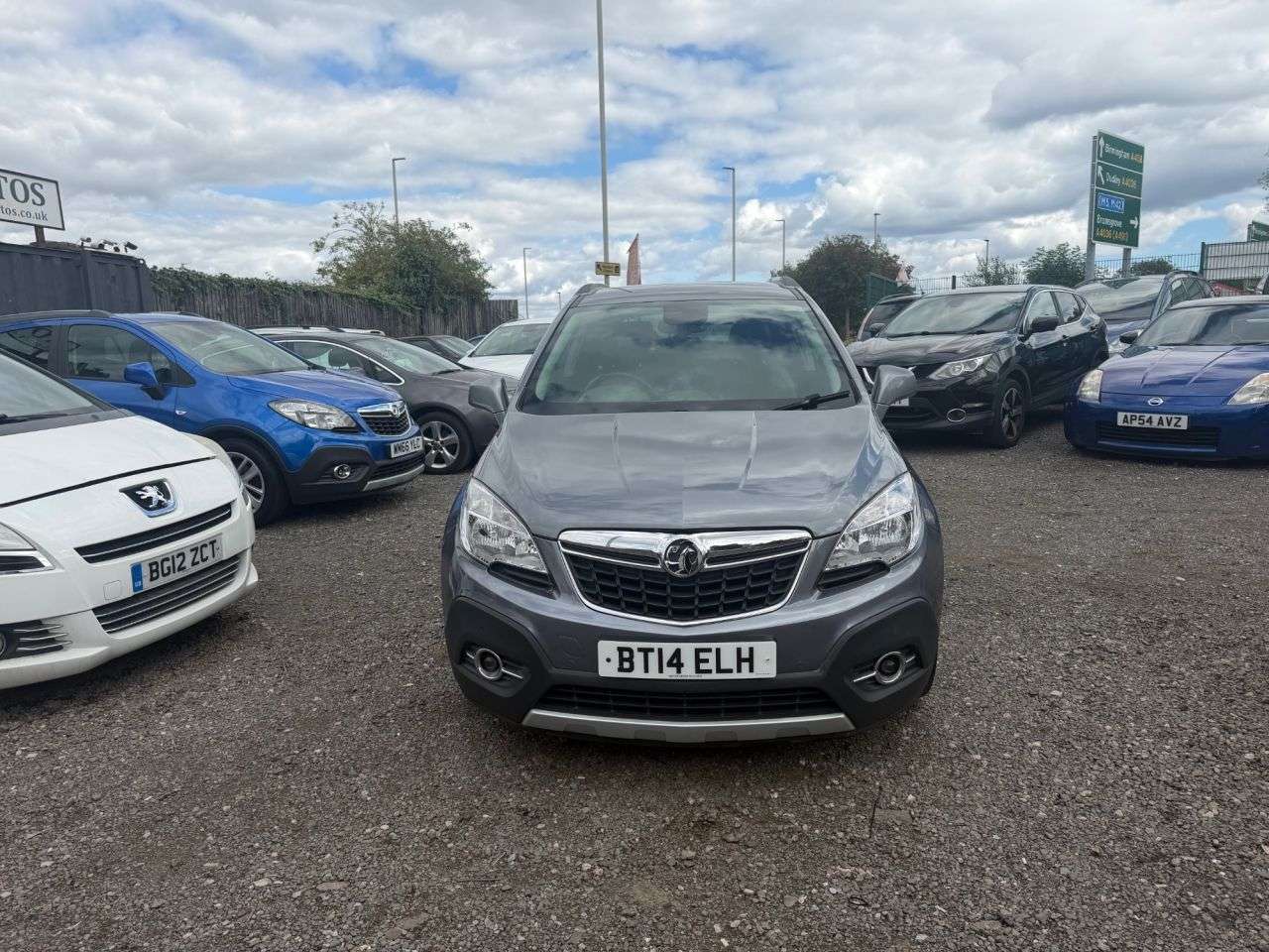 A 2014 VAUXHALL MOKKA 1.4T SE SUV 5dr Petrol Manual 2WD Euro 5 (s/s) (140 ps) A 2014 VAUXHALL MOKKA 1.4T SE SUV 5dr Petrol Manual 2WD Euro 5 (s/s) (140 ps)