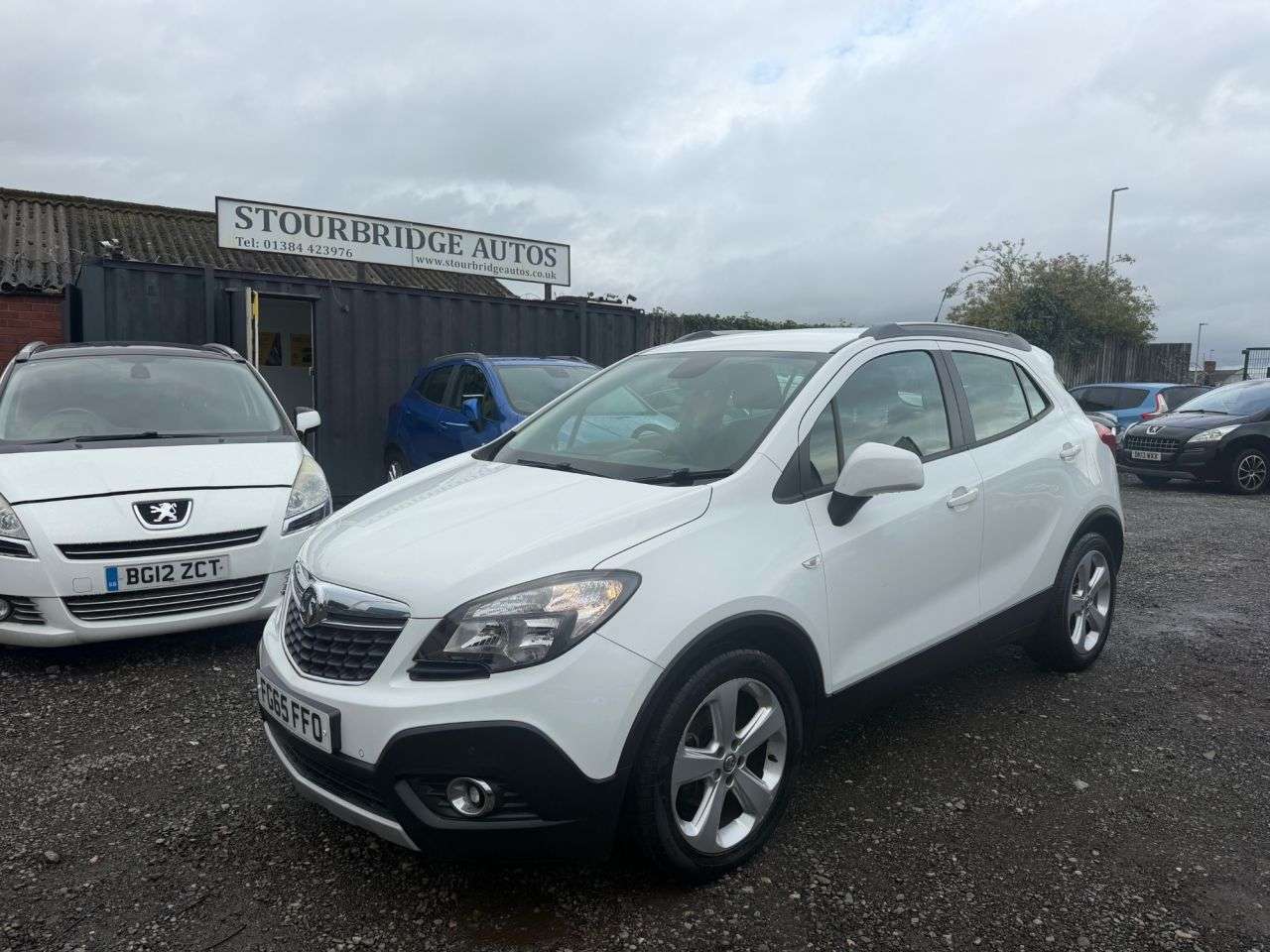 A 2015 VAUXHALL MOKKA 1.4i Turbo Exclusiv SUV 5dr Petrol Manual 2WD Euro 6 (s/s) (140 ps) A 2015 VAUXHALL MOKKA 1.4i Turbo Exclusiv SUV 5dr Petrol Manual 2WD Euro 6 (s/s) (140 ps)