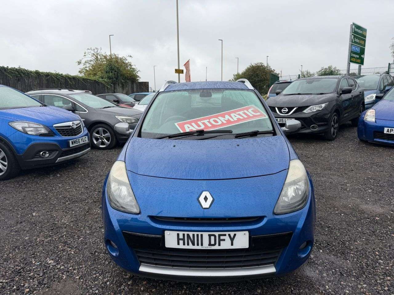 A 2011 RENAULT CLIO 1.6 VVT Dynamique TomTom Sport Tourer 5dr Petrol Auto Euro 5 (111 ps) A 2011 RENAULT CLIO 1.6 VVT Dynamique TomTom Sport Tourer 5dr Petrol Auto Euro 5 (111 ps)