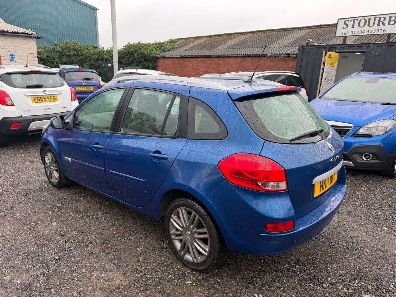 2011 RENAULT CLIO 2011 RENAULT CLIO