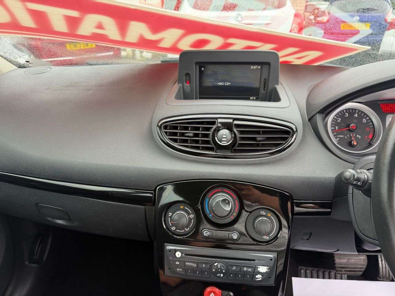 2011 RENAULT CLIO 2011 RENAULT CLIO