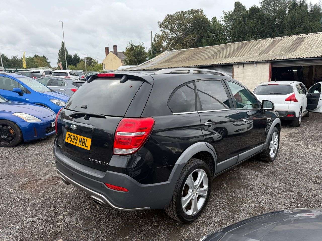 A 2013 CHEVROLET CAPTIVA 2.2 VCDi LTZ SUV 5dr Diesel Auto 4WD Euro 5 (7 Seats) (184 ps) A 2013 CHEVROLET CAPTIVA 2.2 VCDi LTZ SUV 5dr Diesel Auto 4WD Euro 5 (7 Seats) (184 ps)