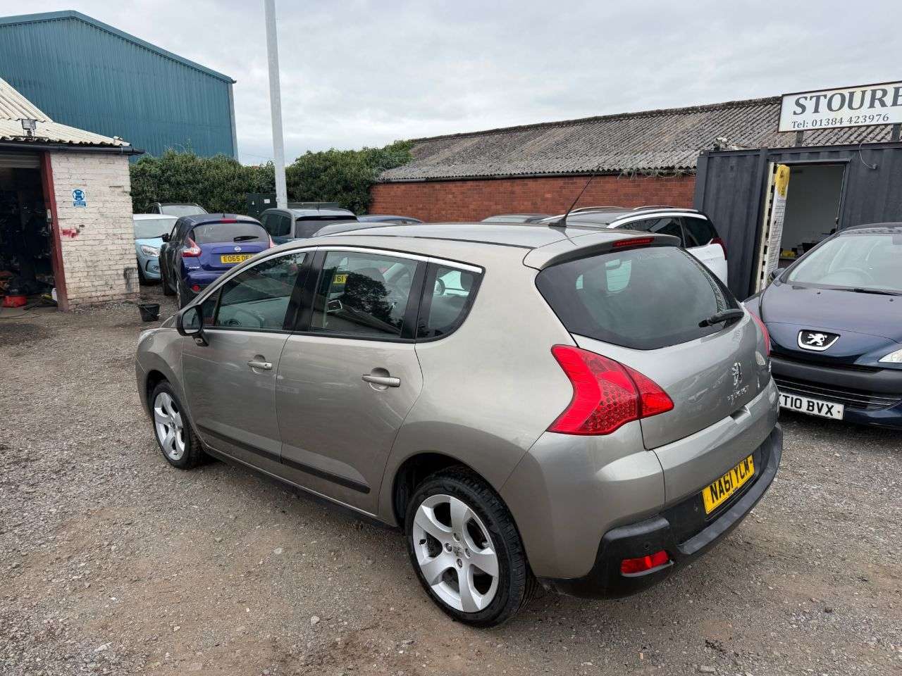 2011 PEUGEOT 3008 2011 PEUGEOT 3008