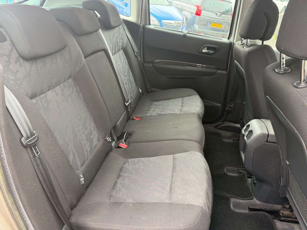 2011 PEUGEOT 3008 2011 PEUGEOT 3008