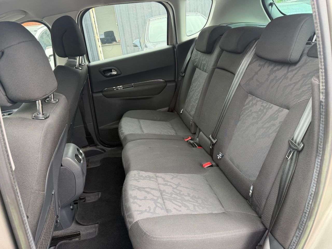 2011 PEUGEOT 3008 2011 PEUGEOT 3008