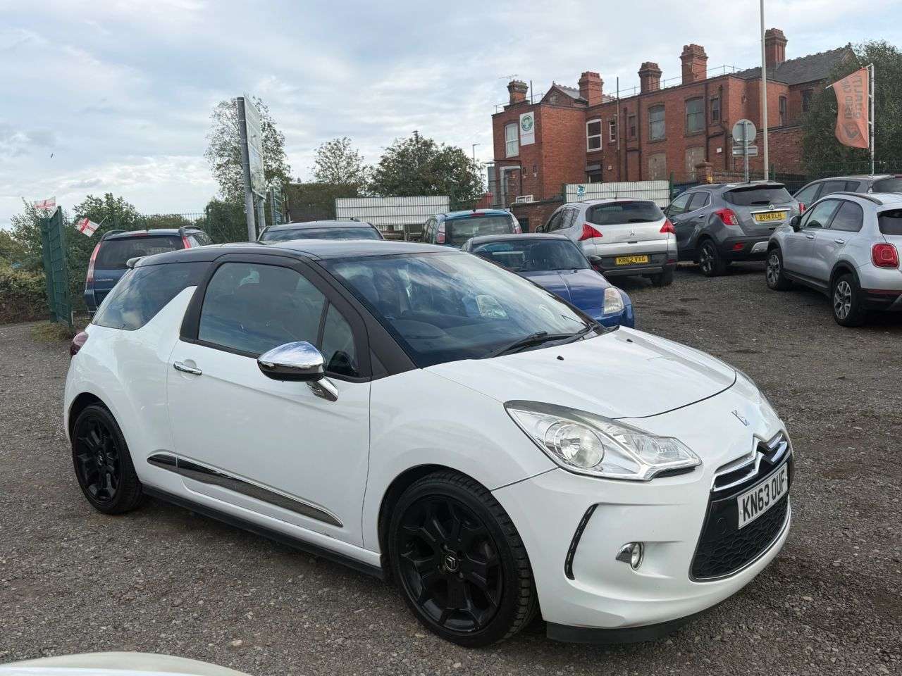 A 2013 CITROEN DS3 1.6 e-HDi Airdream DSport Plus Hatchback 3dr Diesel Manual Euro 5 (s/s) (11 A 2013 CITROEN DS3 1.6 e-HDi Airdream DSport Plus Hatchback 3dr Diesel Manual Euro 5 (s/s) (11