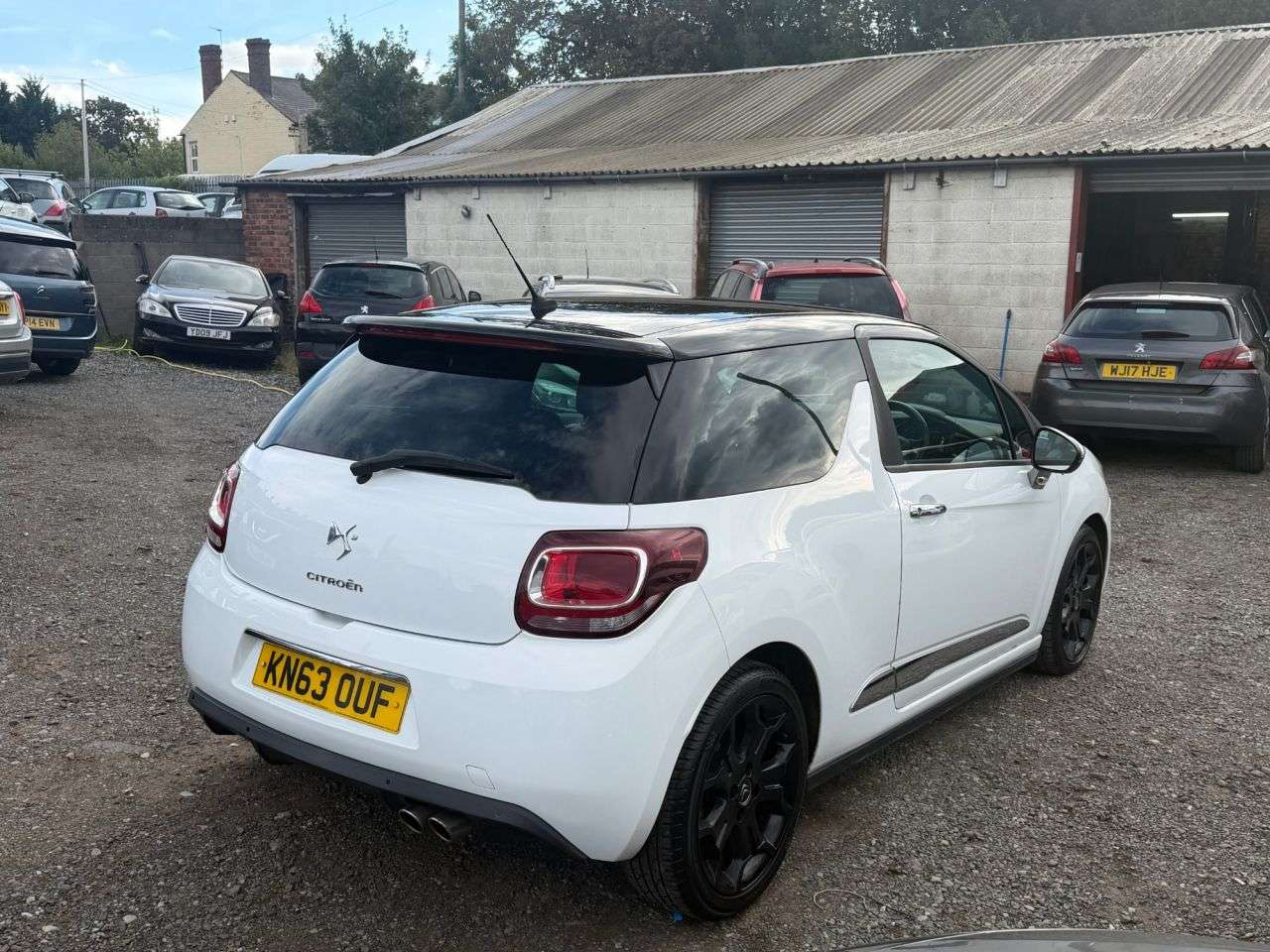 A 2013 CITROEN DS3 1.6 e-HDi Airdream DSport Plus Hatchback 3dr Diesel Manual Euro 5 (s/s) (11 A 2013 CITROEN DS3 1.6 e-HDi Airdream DSport Plus Hatchback 3dr Diesel Manual Euro 5 (s/s) (11