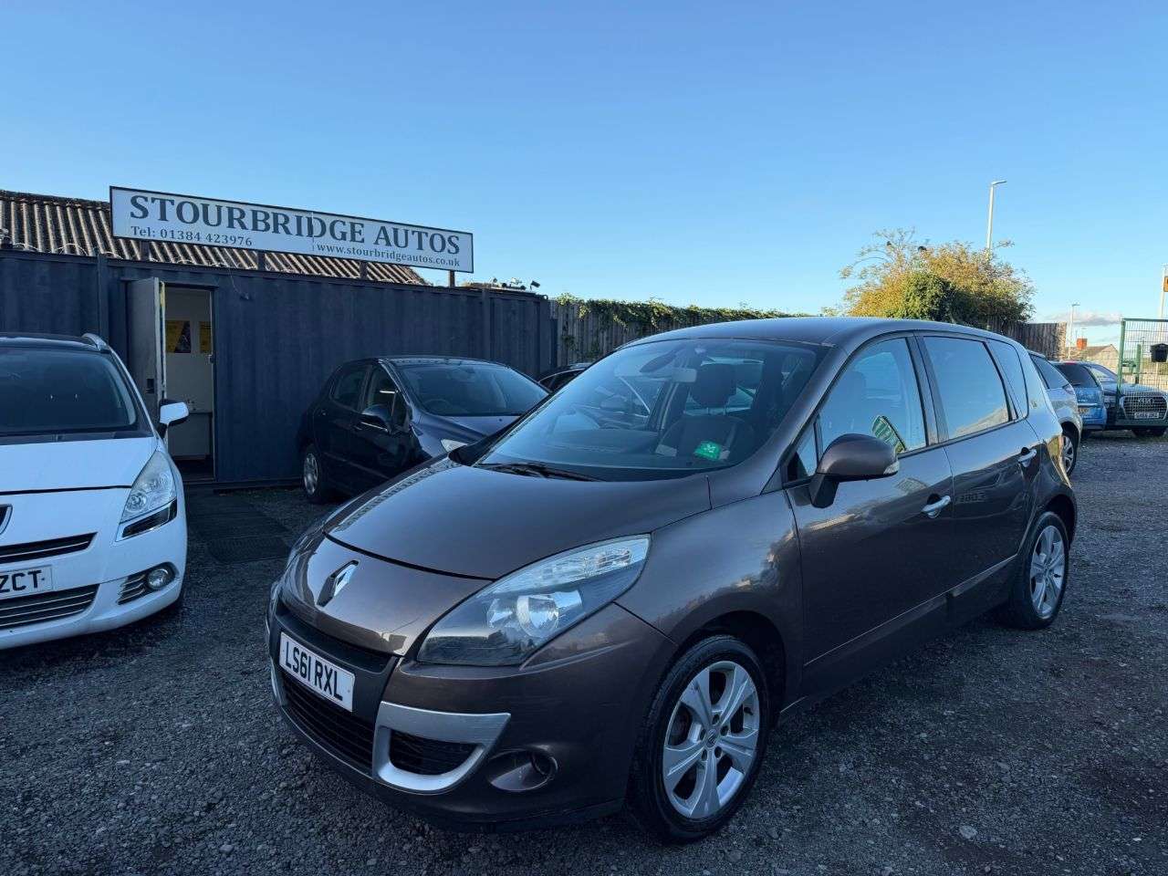 A 2011 RENAULT SCENIC 1.5 dCi Dynamique TomTom MPV 5dr Diesel Manual Euro 5 (110 ps) A 2011 RENAULT SCENIC 1.5 dCi Dynamique TomTom MPV 5dr Diesel Manual Euro 5 (110 ps)