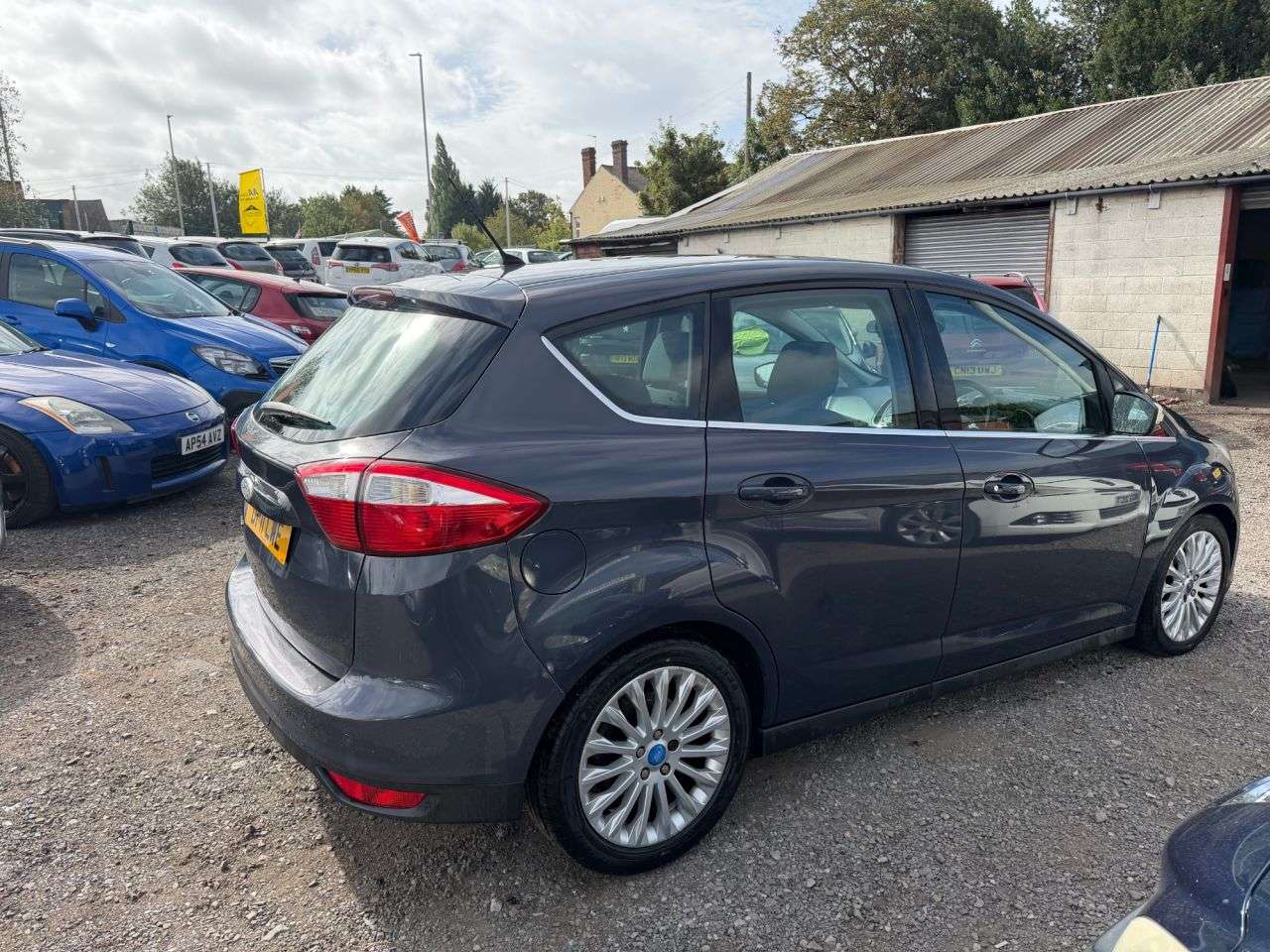 A 2011 FORD C-MAX 1.6 TDCi Titanium MPV 5dr Diesel Manual Euro 5 (115 ps) ** 3 Month Warranty A 2011 FORD C-MAX 1.6 TDCi Titanium MPV 5dr Diesel Manual Euro 5 (115 ps) ** 3 Month Warranty