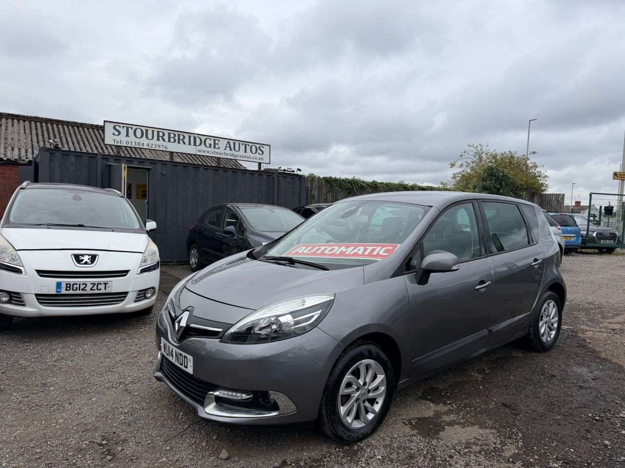 A 2014 RENAULT SCENIC 1.5 dCi Dynamique TomTom MPV 5dr Diesel EDC Euro 5 (110 ps) A 2014 RENAULT SCENIC 1.5 dCi Dynamique TomTom MPV 5dr Diesel EDC Euro 5 (110 ps)