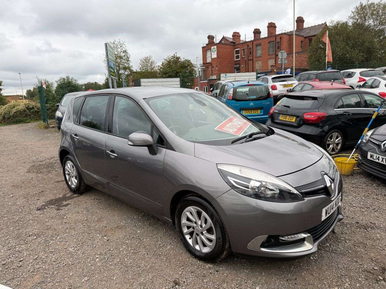 A 2014 RENAULT SCENIC 1.5 dCi Dynamique TomTom MPV 5dr Diesel EDC Euro 5 (110 ps) A 2014 RENAULT SCENIC 1.5 dCi Dynamique TomTom MPV 5dr Diesel EDC Euro 5 (110 ps)