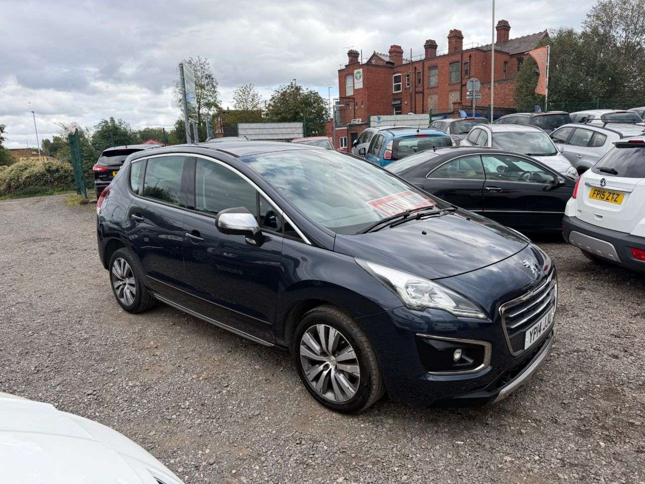 A 2014 PEUGEOT 3008 1.6 e-HDi Active SUV 5dr Diesel EGC Euro 5 (s/s) (115 ps) ** 3 Month Warran A 2014 PEUGEOT 3008 1.6 e-HDi Active SUV 5dr Diesel EGC Euro 5 (s/s) (115 ps) ** 3 Month Warran