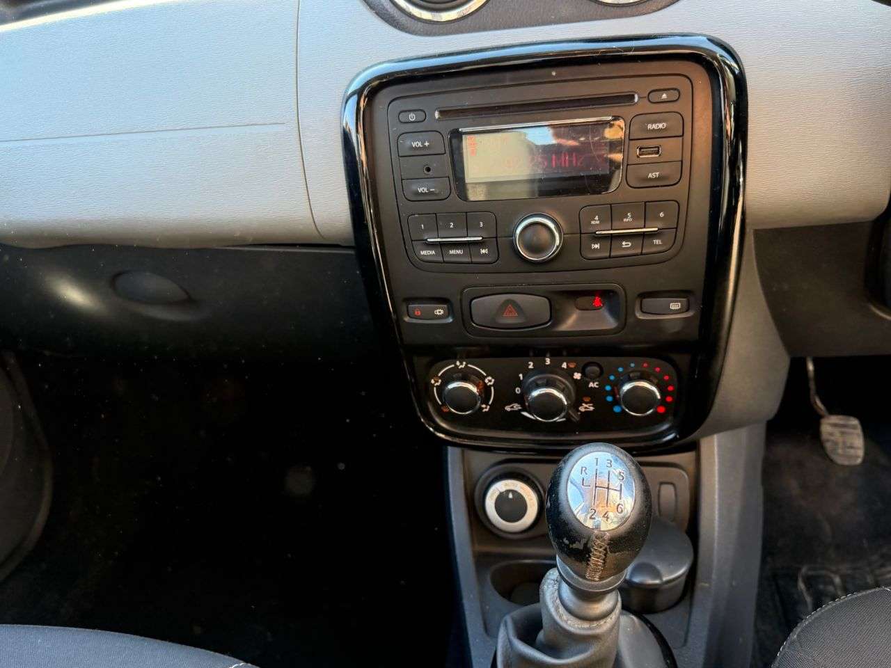 2014 DACIA DUSTER 2014 DACIA DUSTER