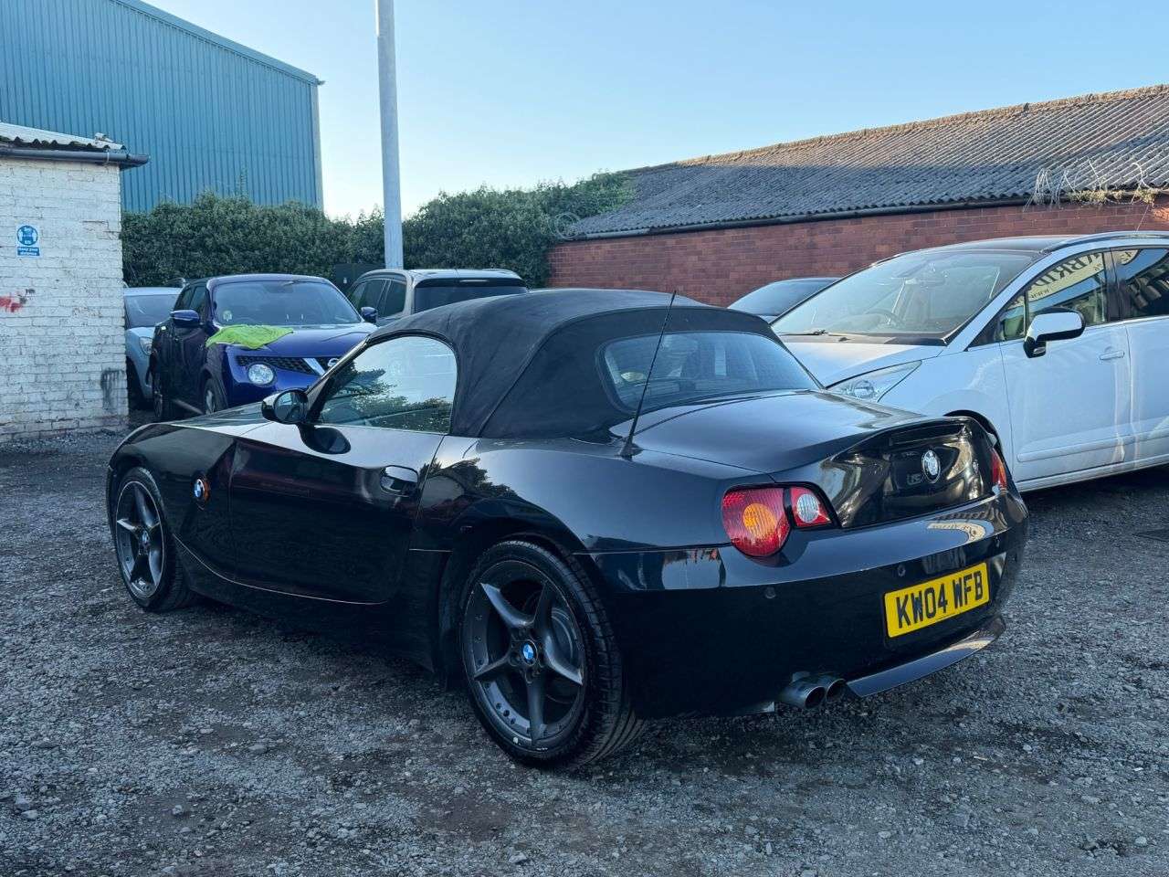 2004 BMW Z4 2004 BMW Z4