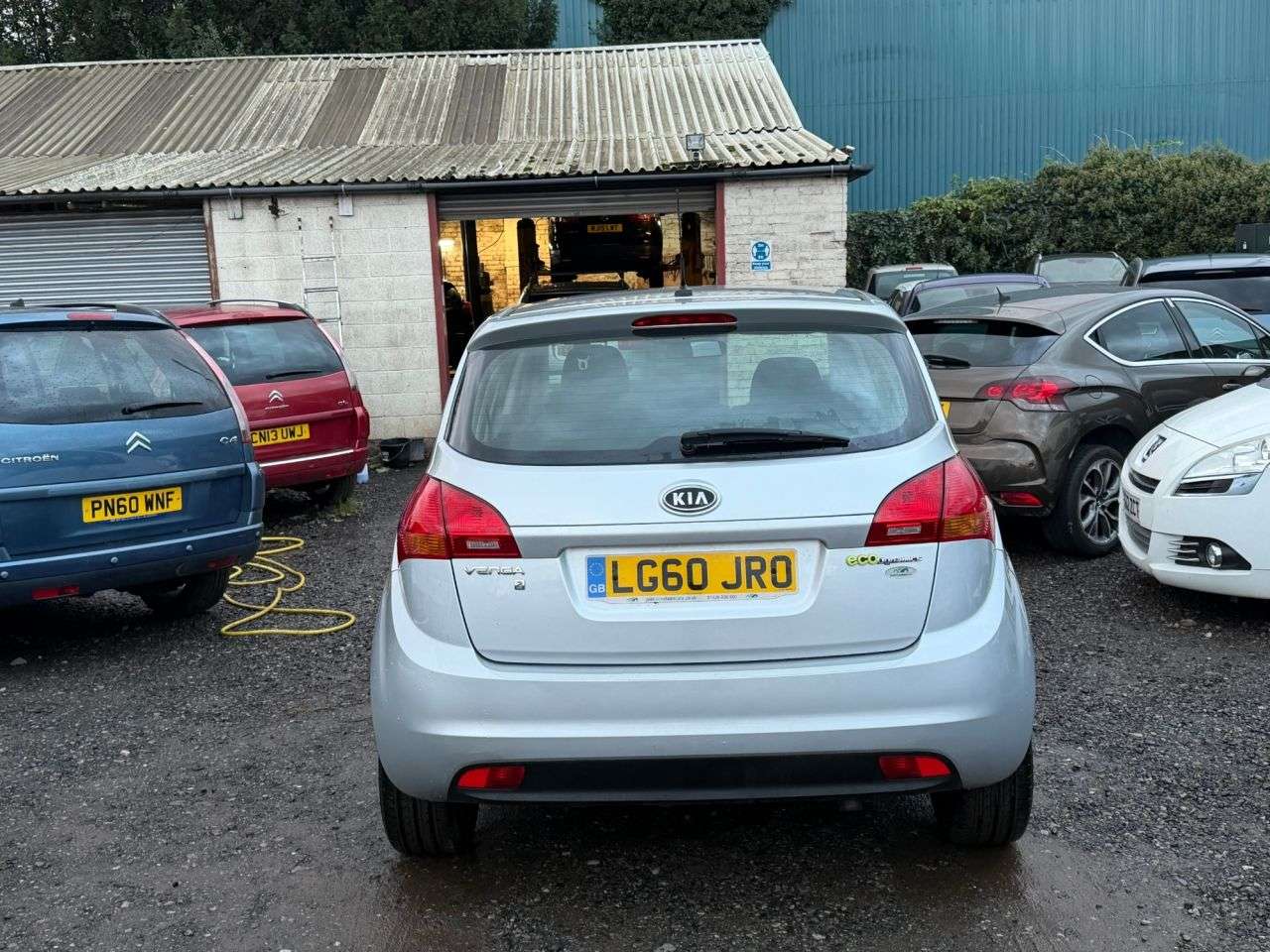 2010 KIA VENGA 2010 KIA VENGA