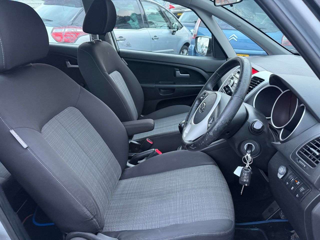 2010 KIA VENGA 2010 KIA VENGA