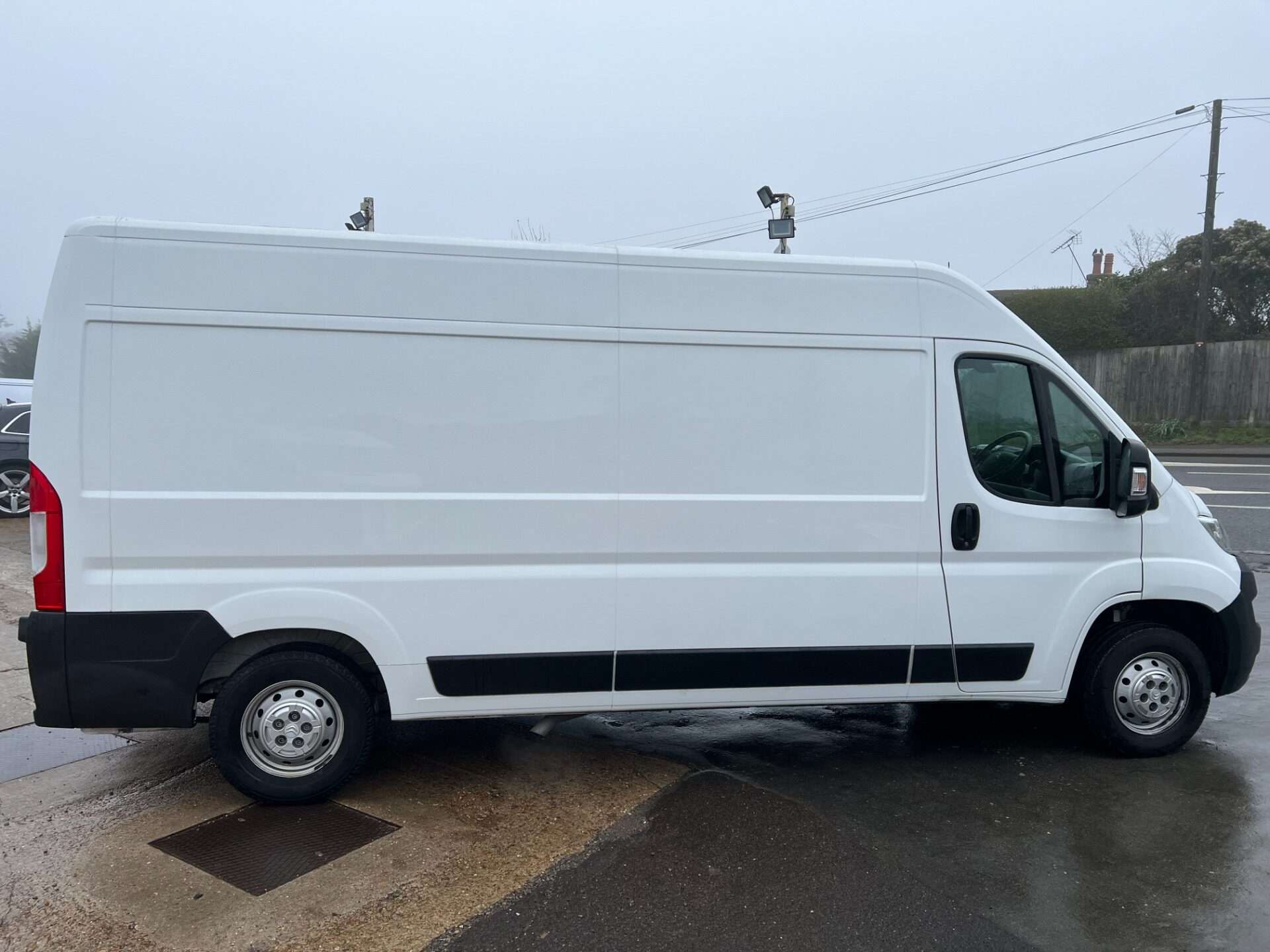 A 2019 CITROEN RELAY 35 L3H2 ENTERPRISE BLUEHDI S/S 51,000 Miles A 2019 CITROEN RELAY 35 L3H2 ENTERPRISE BLUEHDI S/S 51,000 Miles