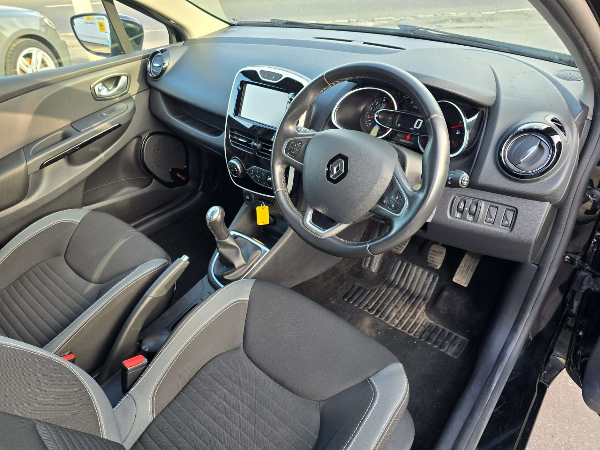 2016 RENAULT CLIO 2016 RENAULT CLIO