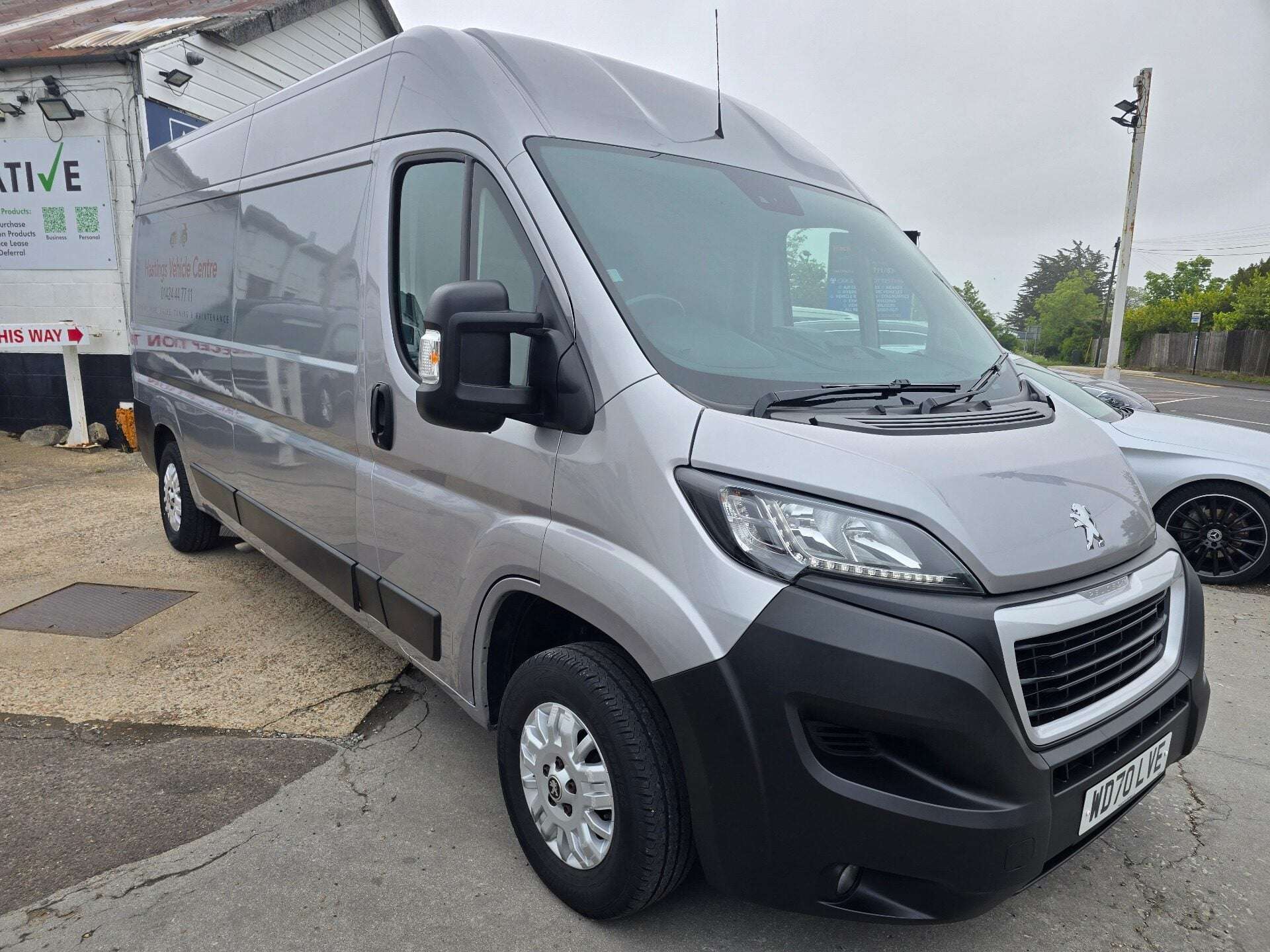 A 2021 PEUGEOT BOXER BLUEHDI 335 L3H2 ASPHALT P/V 78,000 Miles A 2021 PEUGEOT BOXER BLUEHDI 335 L3H2 ASPHALT P/V 78,000 Miles