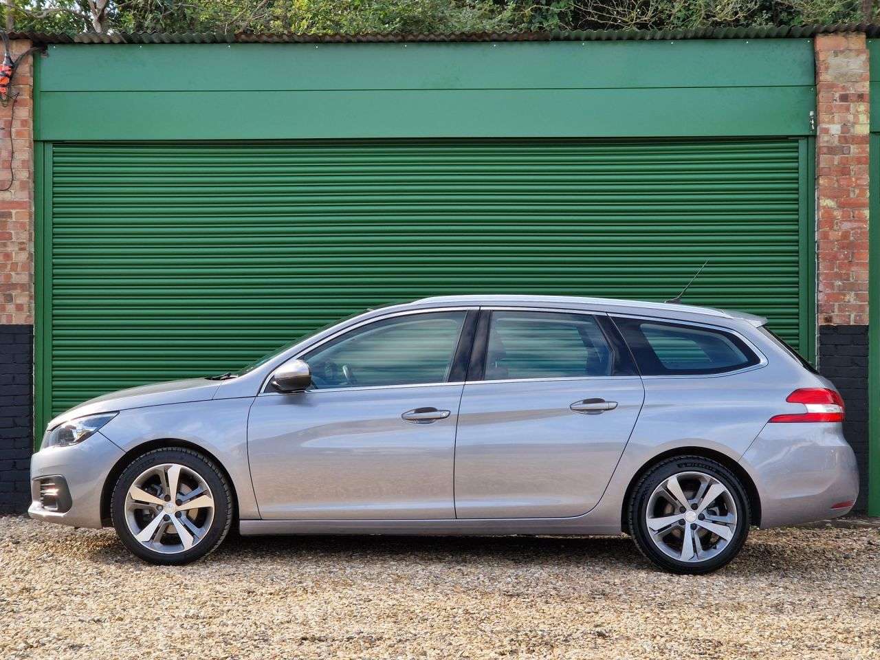 2018 PEUGEOT 308 SW 2018 PEUGEOT 308 SW