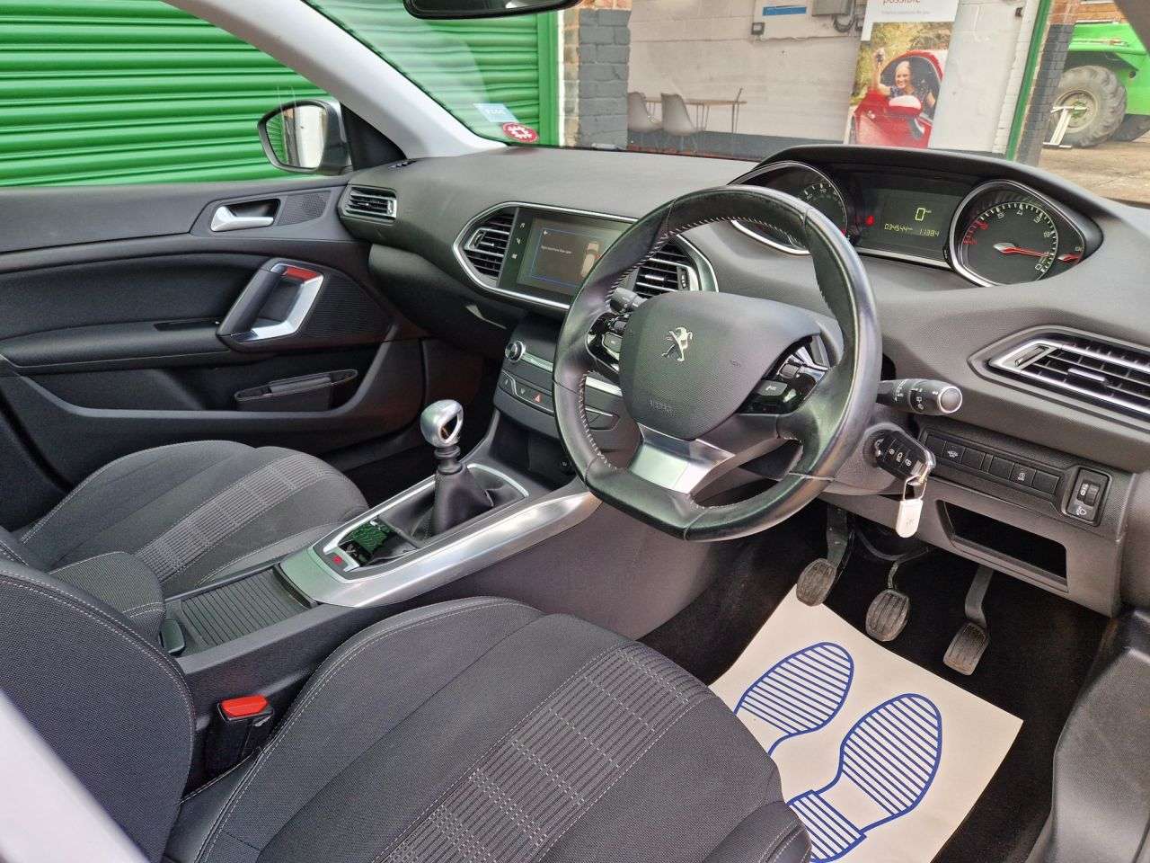 2018 PEUGEOT 308 SW 2018 PEUGEOT 308 SW