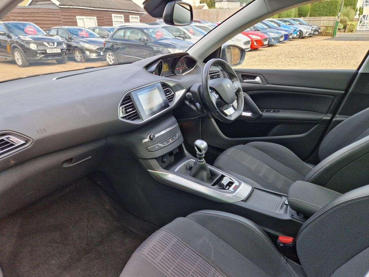 2018 PEUGEOT 308 SW 2018 PEUGEOT 308 SW