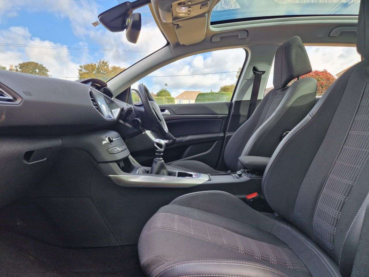 2018 PEUGEOT 308 SW 2018 PEUGEOT 308 SW