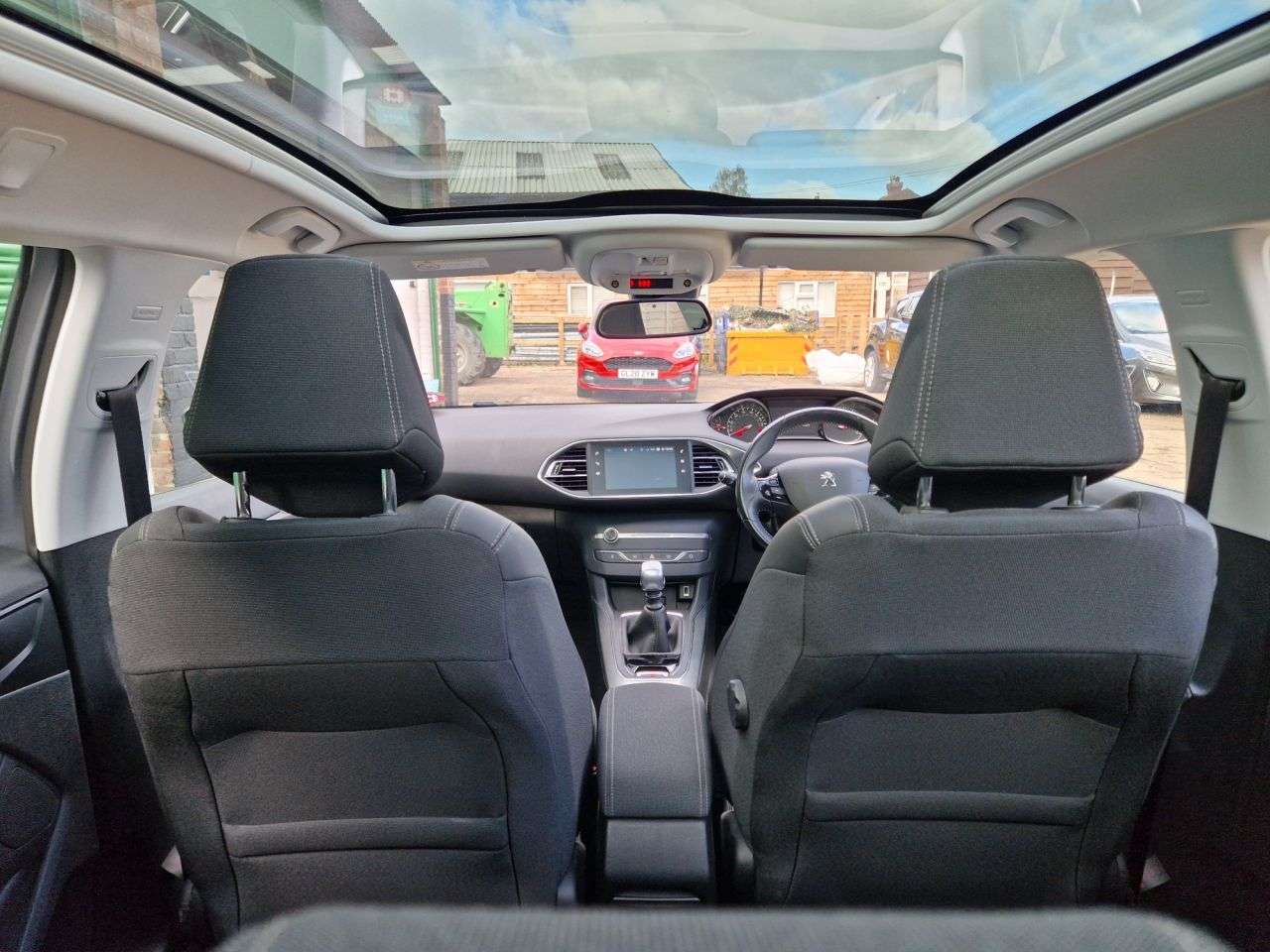 2018 PEUGEOT 308 SW 2018 PEUGEOT 308 SW