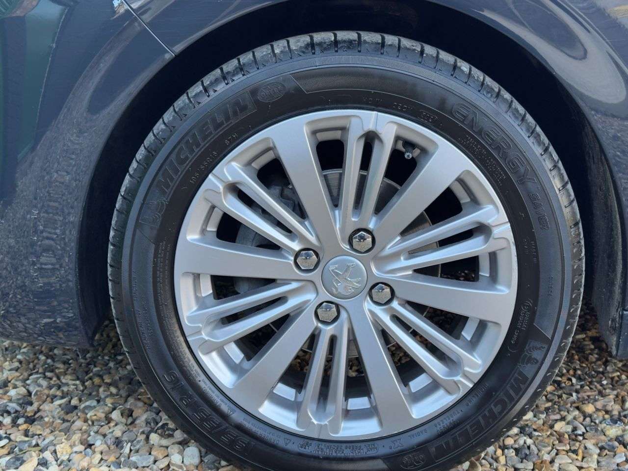 2019 PEUGEOT 208 2019 PEUGEOT 208