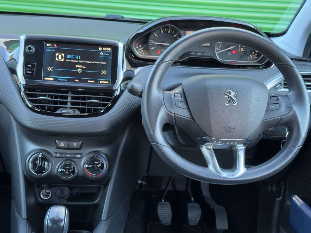 2019 PEUGEOT 208 2019 PEUGEOT 208