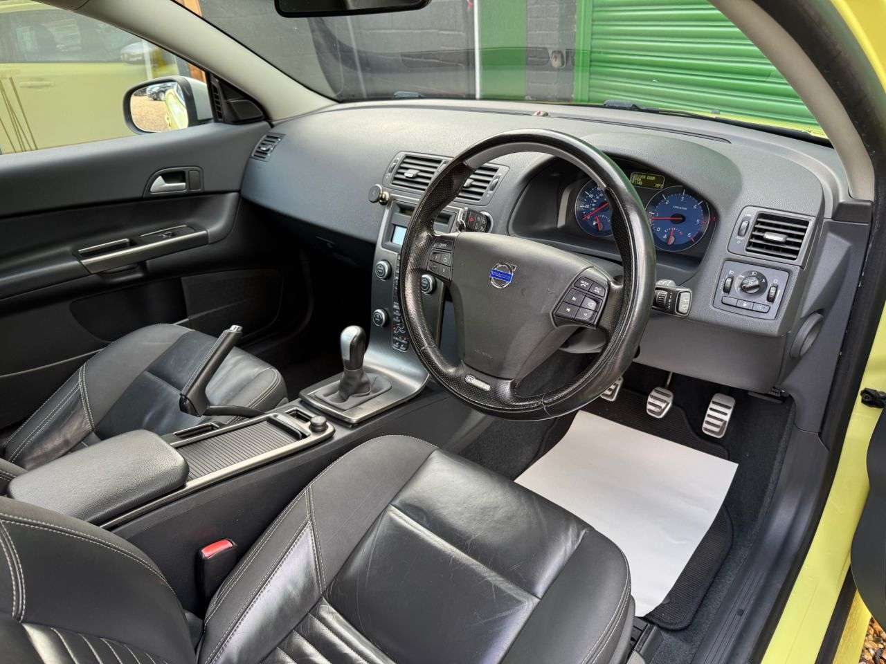 2012 VOLVO C30 2012 VOLVO C30