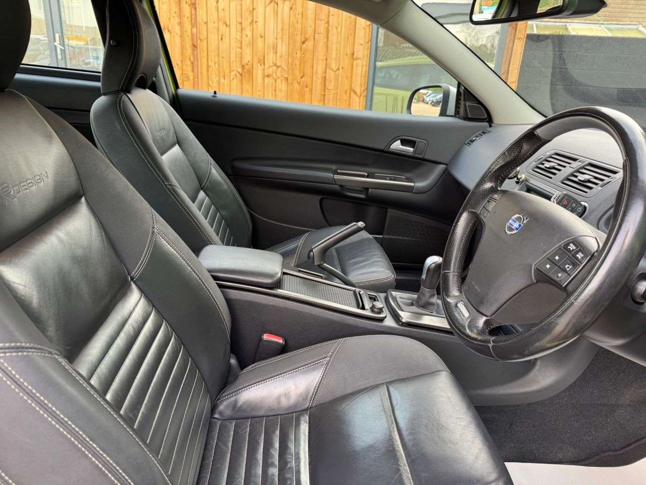 2012 VOLVO C30 2012 VOLVO C30