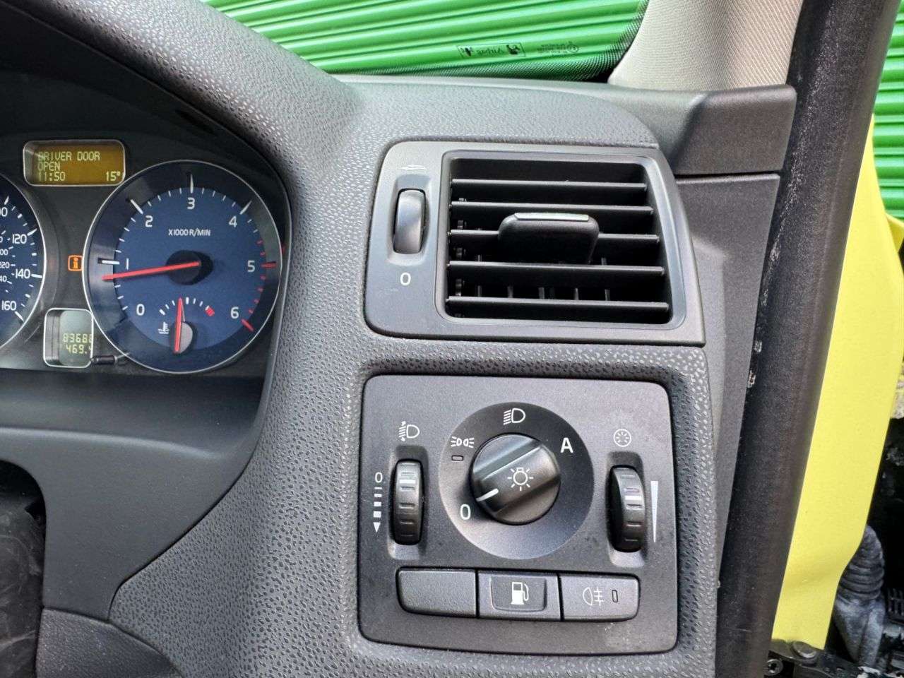 2012 VOLVO C30 2012 VOLVO C30