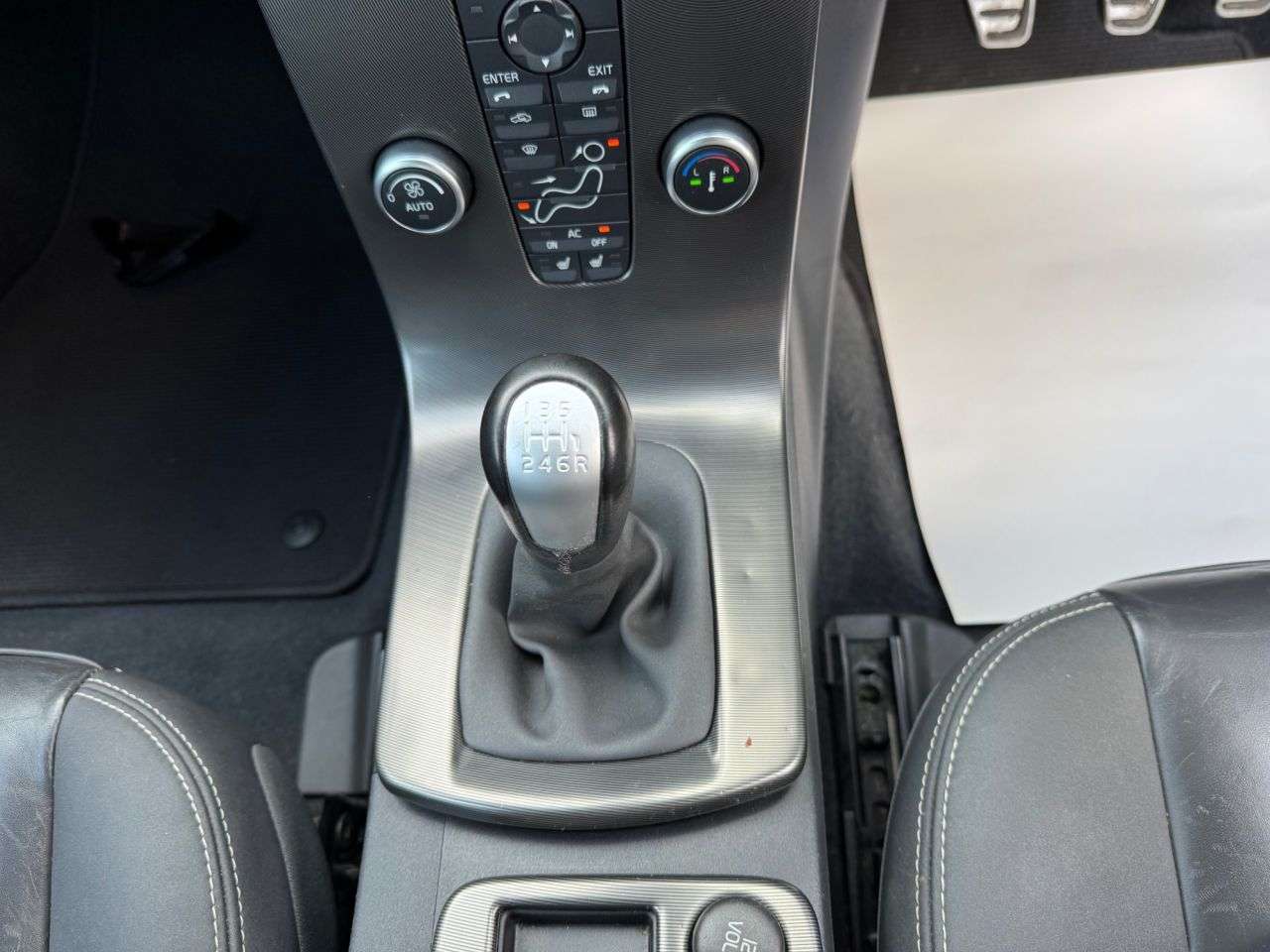 2012 VOLVO C30 2012 VOLVO C30