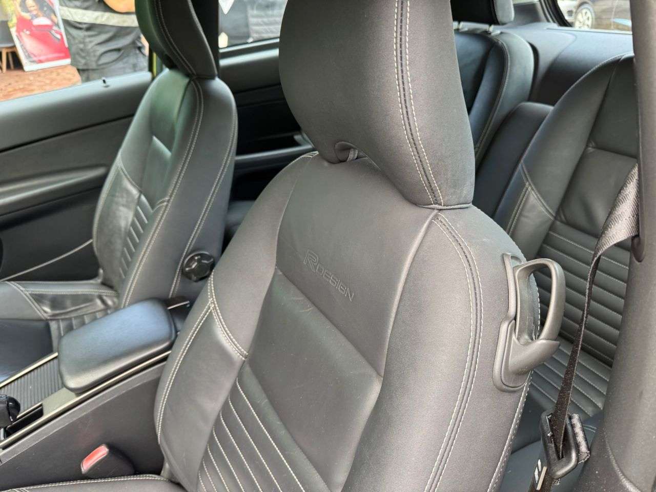 2012 VOLVO C30 2012 VOLVO C30