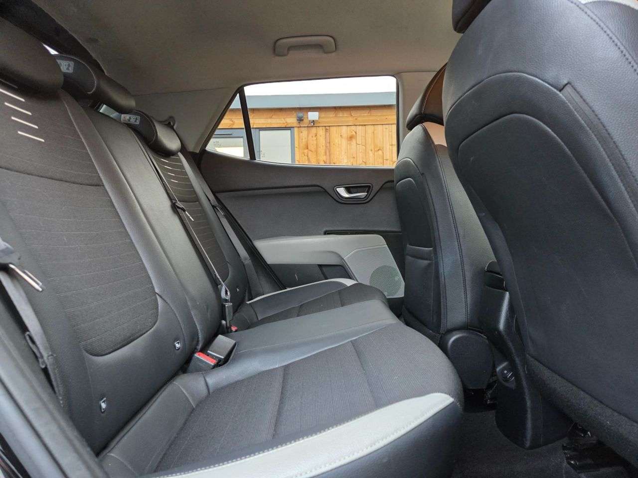 2018 KIA STONIC 2018 KIA STONIC