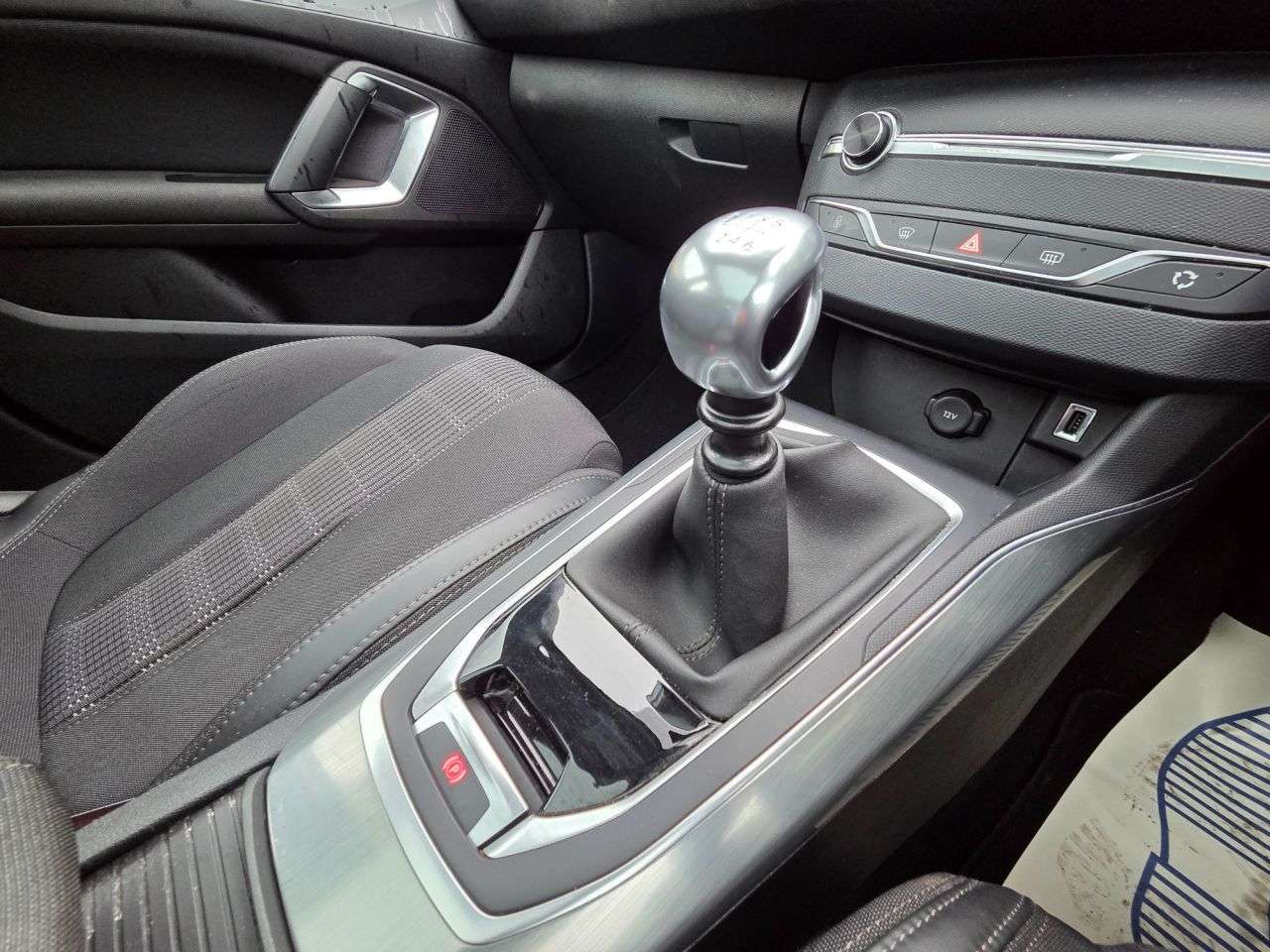 2018 PEUGEOT 308 2018 PEUGEOT 308