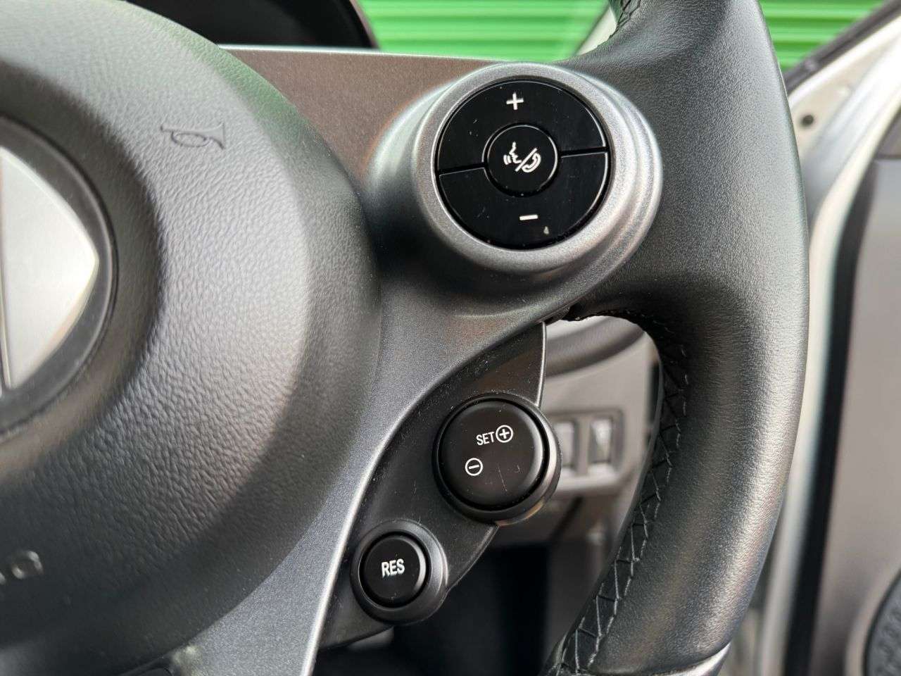 2018 SMART FORFOUR 2018 SMART FORFOUR