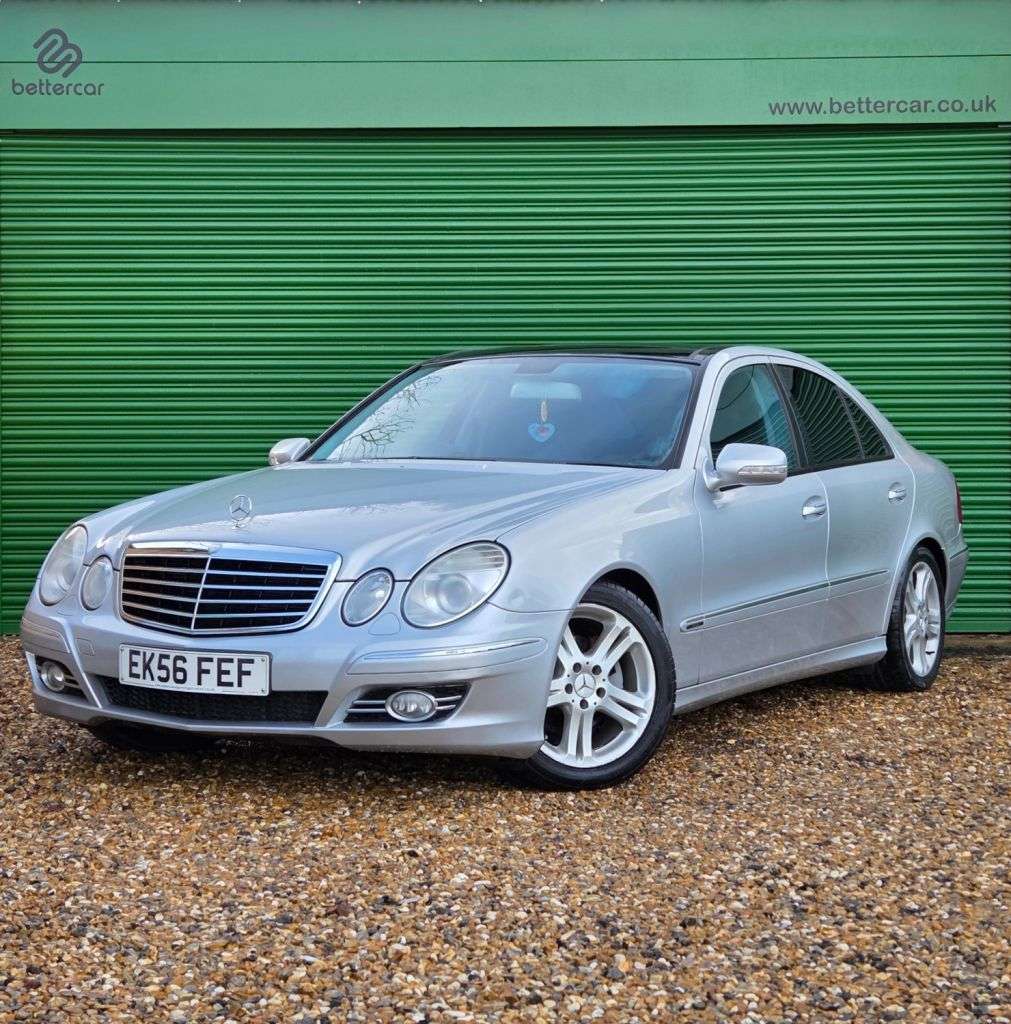 A 2006 MERCEDES-BENZ E-CLASS 3.0 E320 CDI Avantgarde Saloon 4dr Diesel G-Tronic (194 g/km, 221 bhp) 12 M A 2006 MERCEDES-BENZ E-CLASS 3.0 E320 CDI Avantgarde Saloon 4dr Diesel G-Tronic (194 g/km, 221 bhp) 12 M