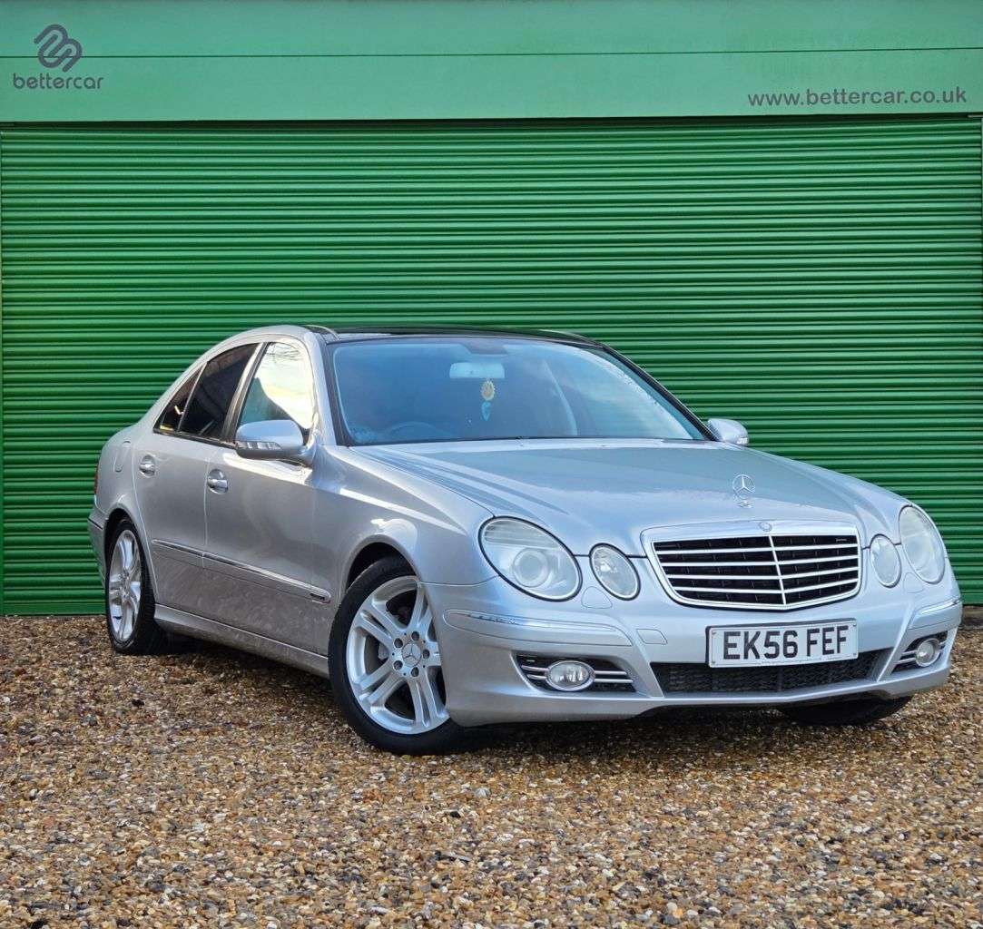A 2006 MERCEDES-BENZ E-CLASS 3.0 E320 CDI Avantgarde Saloon 4dr Diesel G-Tronic (194 g/km, 221 bhp) 12 M A 2006 MERCEDES-BENZ E-CLASS 3.0 E320 CDI Avantgarde Saloon 4dr Diesel G-Tronic (194 g/km, 221 bhp) 12 M