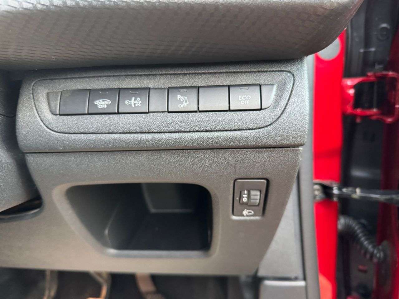 2019 PEUGEOT 2008 2019 PEUGEOT 2008