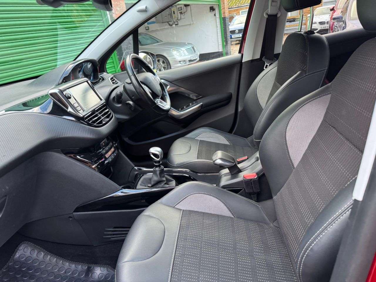 2019 PEUGEOT 2008 2019 PEUGEOT 2008